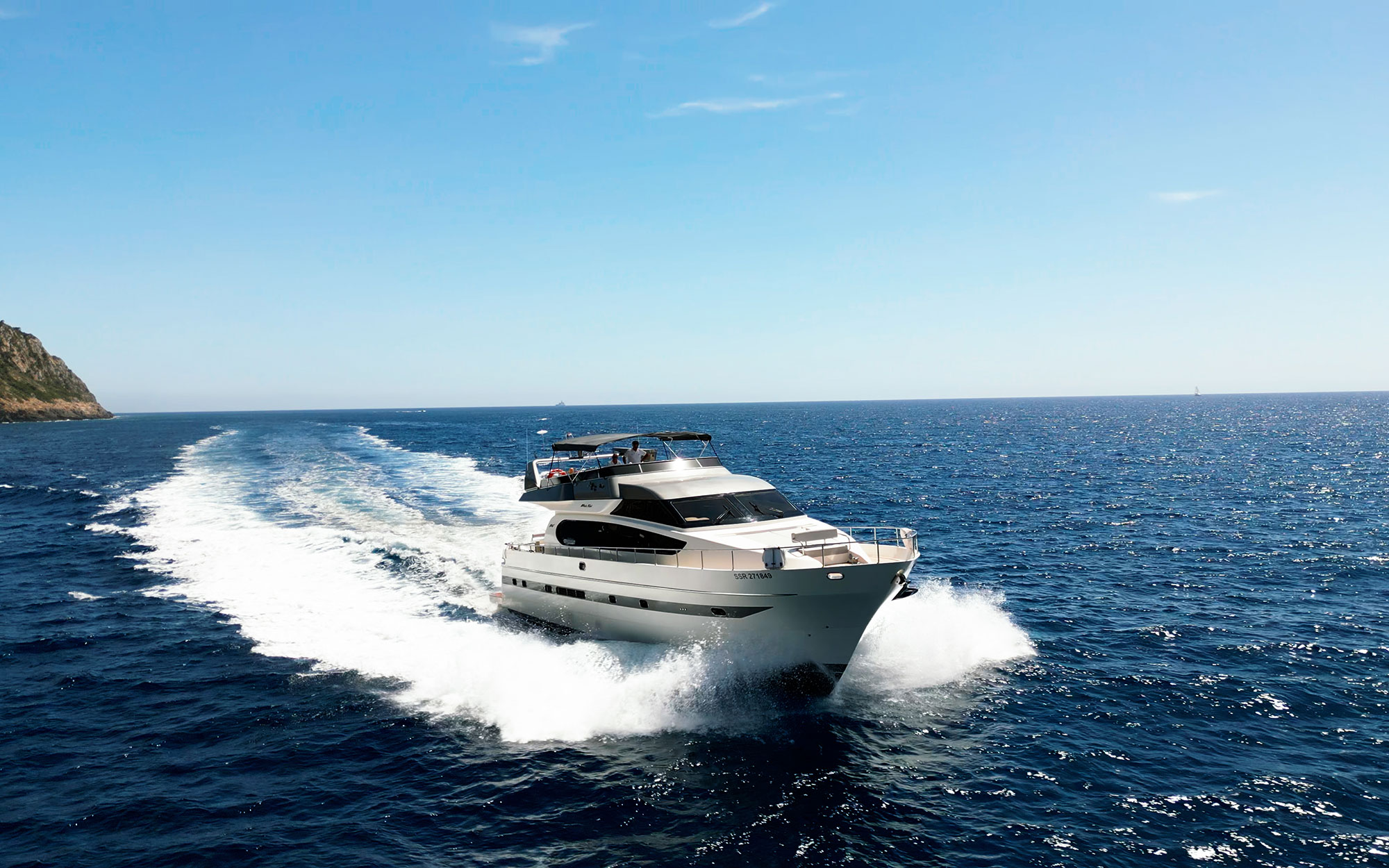 MONTE FINO 72 flybridge motor yacht MA BELLA for sale.